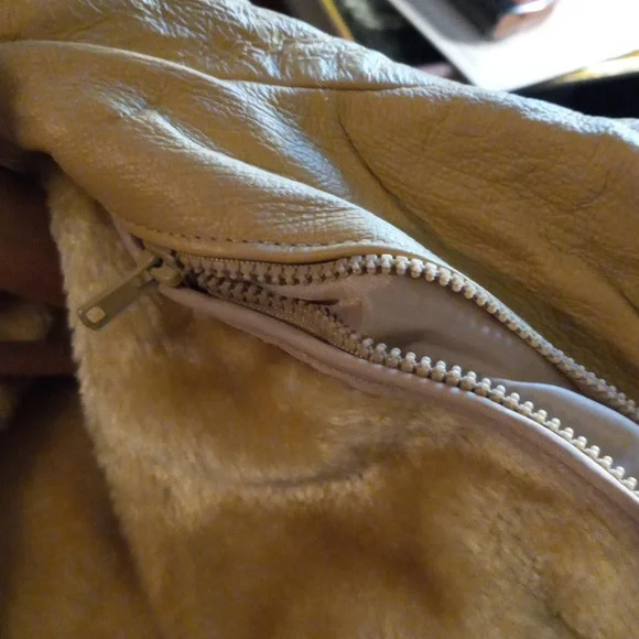 Like New! WILDA 100% Leather Jacket - Picture 8 of 11